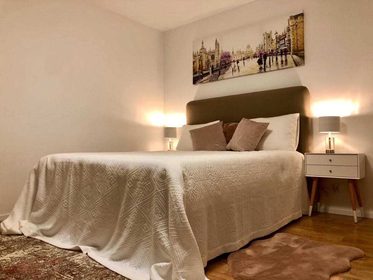 Old Town Romantic Apartment. Breslau-Wroclaw. Bagian luar foto