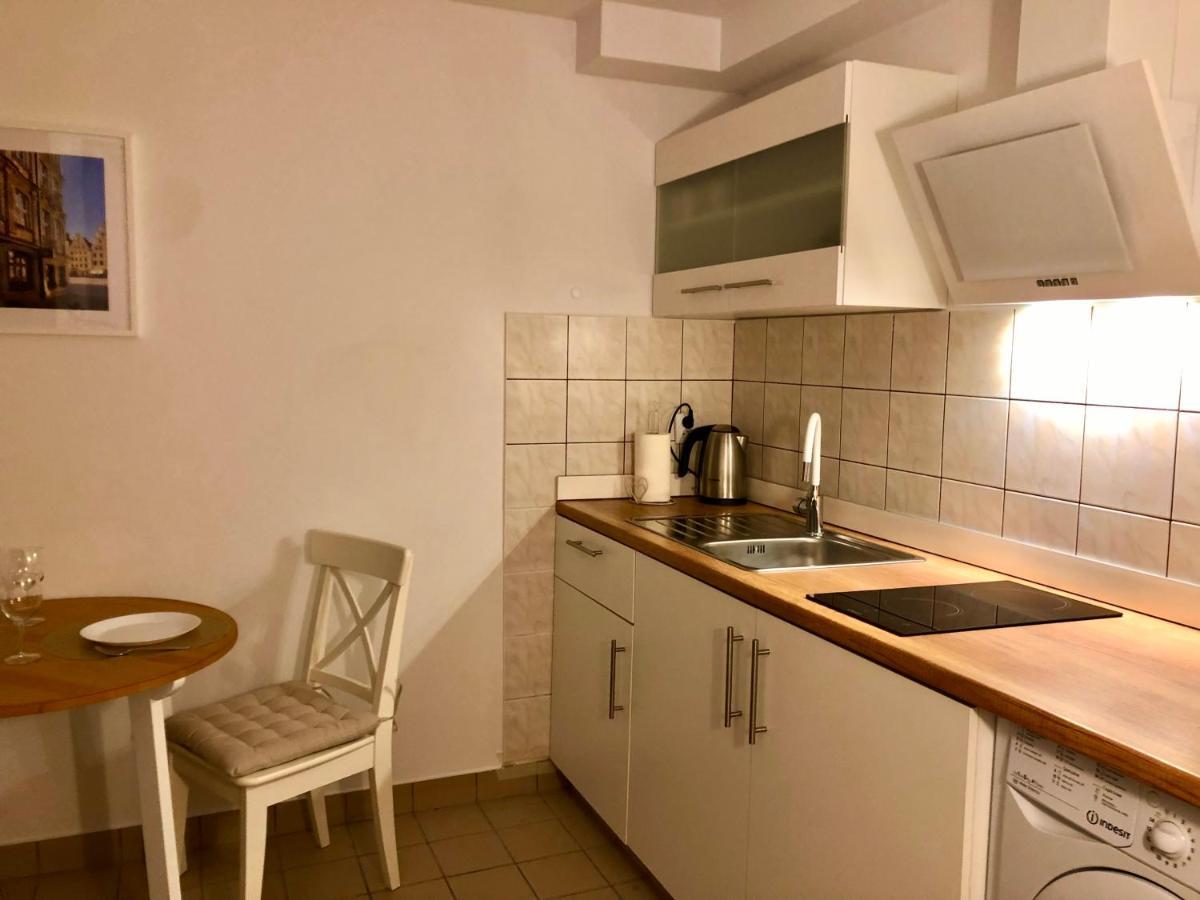 Old Town Romantic Apartment. Breslau-Wroclaw. Bagian luar foto