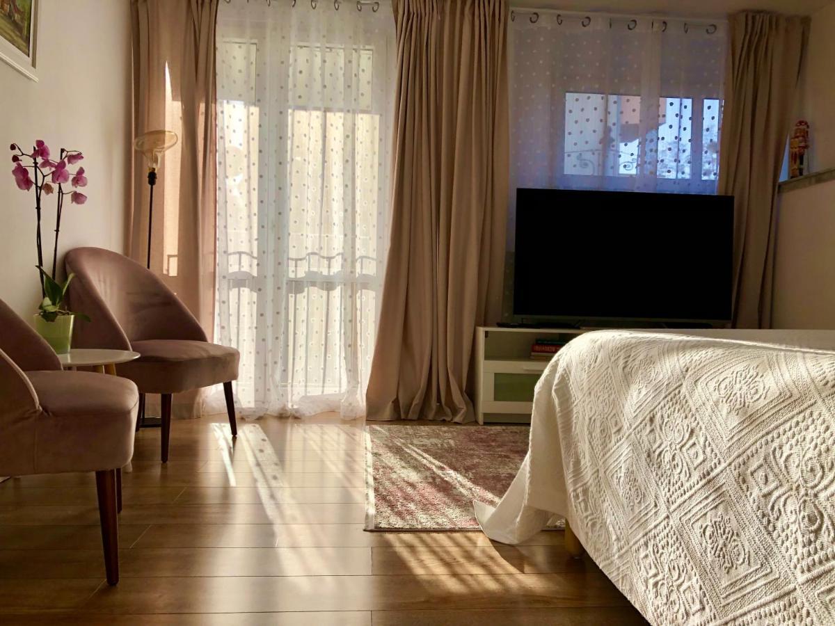 Old Town Romantic Apartment. Breslau-Wroclaw. Bagian luar foto